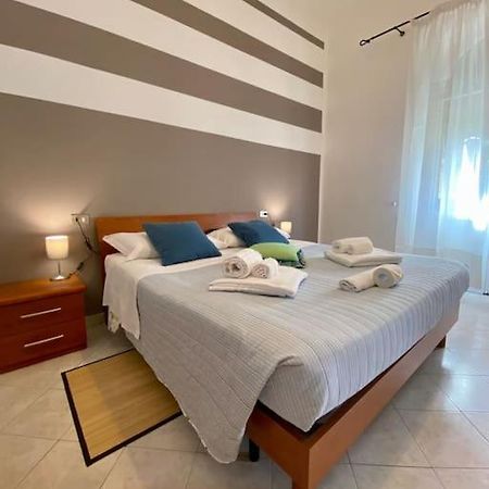 Casa Di Olly Apartment ลาสเปเซีย ภายนอก รูปภาพ