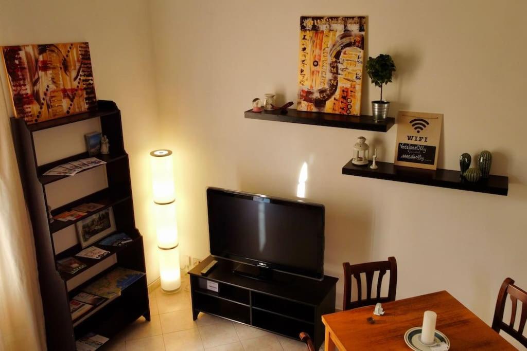 Casa Di Olly Apartment ลาสเปเซีย ภายนอก รูปภาพ